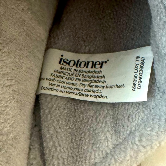 ISOTONER Slip-on Slippers - In Silver-Gray - Size: 7.5/8 - Picture 4 of 6